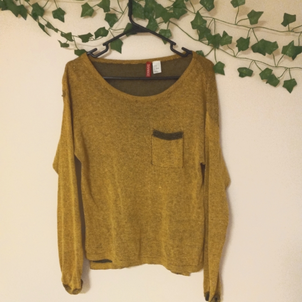 Yellow gold h&m lightweight sweater small